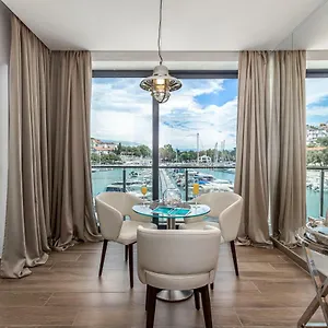  Apartment Marina Novi